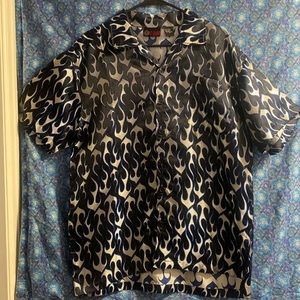 Men’s in pain brand size medium brand 55% rayon 45% nylon button up flame shirt